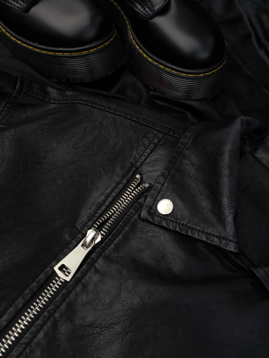 Elevate Your Style Incorporating Leather Collars