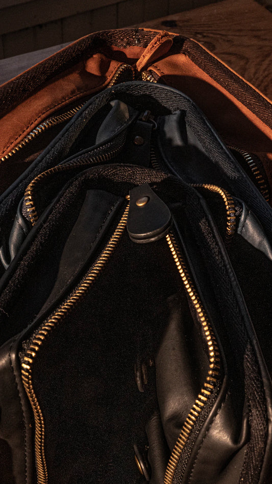 Exploring the Different Styles of Leather Collars