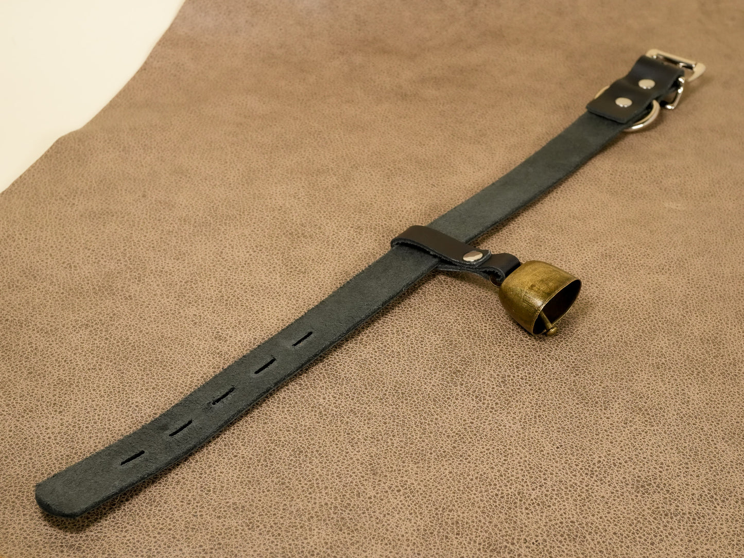 Locking Hucow Collar with Antique Brass Cowbell in Black Leather