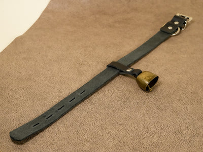 Locking Hucow Collar with Antique Brass Cowbell in Black Leather
