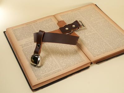 Locking Hucow Collar with Silver Cowbell in Brown Leather