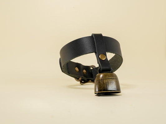 Hucow Collar with Antique Brass Cowbell in Black Leather