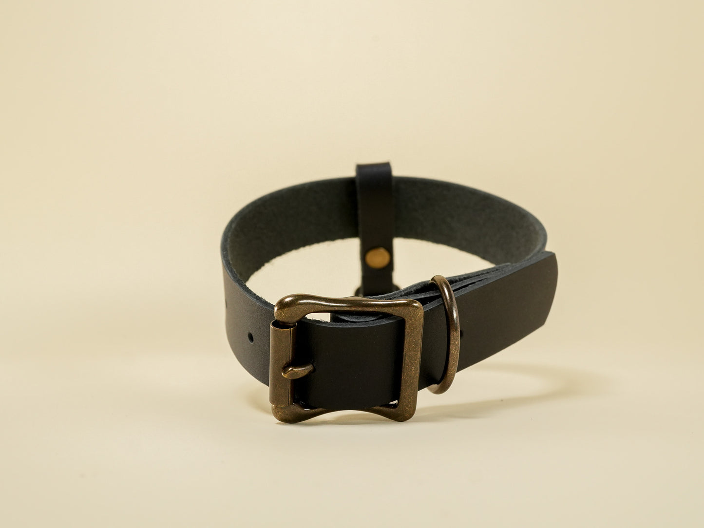 Hucow Collar with Antique Brass Cowbell in Black Leather