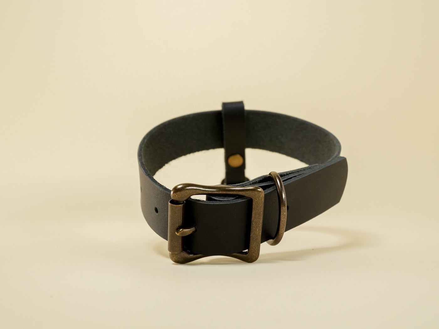 Hucow Collar with Antique Brass Cowbell in Black Leather