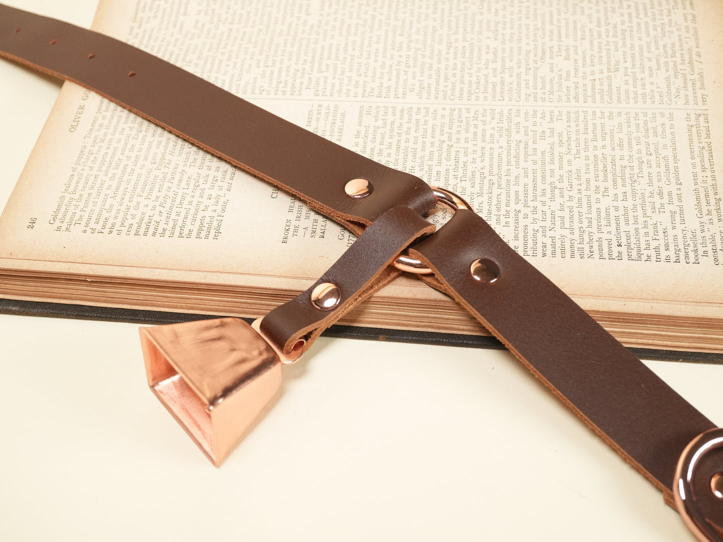 Deluxe Hucow Collar with Copper Cowbell and O-Ring in Brown Leather