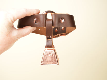 Deluxe Hucow Collar with Copper Cowbell and O-Ring in Brown Leather